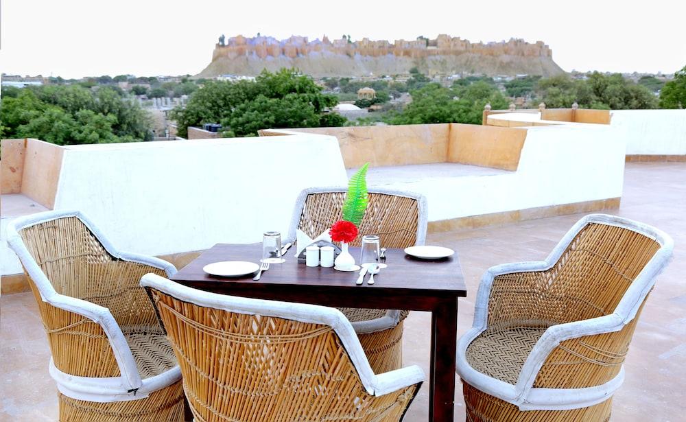 Hotel Golden Haveli Джайсалмер Екстер'єр фото